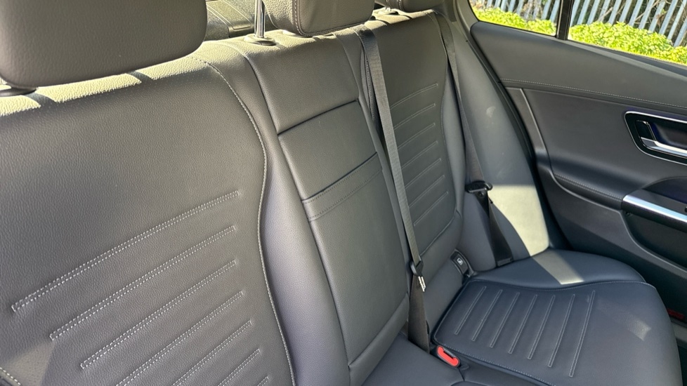 Used Mercedes-Benz C-Class 2024 for sale - 76018198: Photo 15