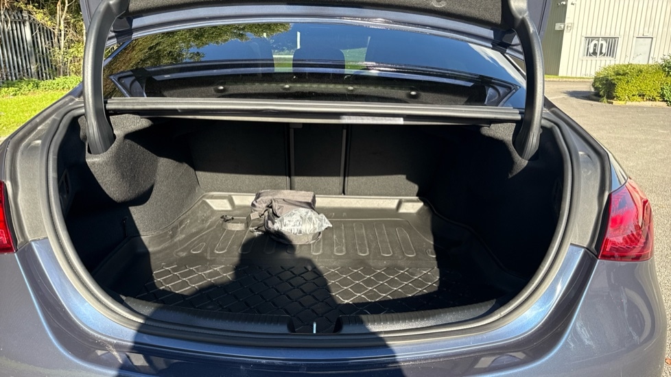 Used Mercedes-Benz C-Class 2024 for sale - 76018198: Photo 17
