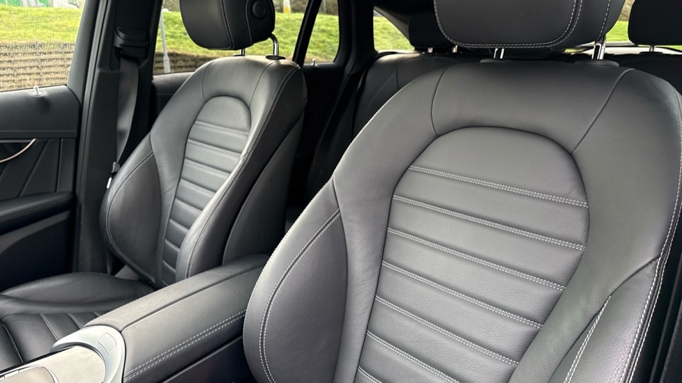 Used Mercedes-Benz EQC 2022 for sale - 76894598: Photo 14