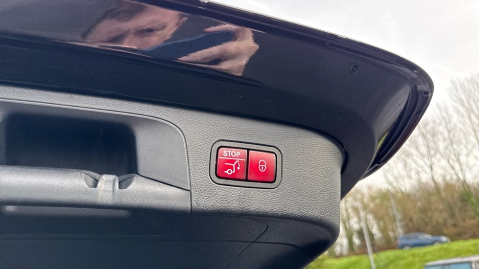 Used Mercedes-Benz EQC 2022 for sale - 76894598: Photo 18