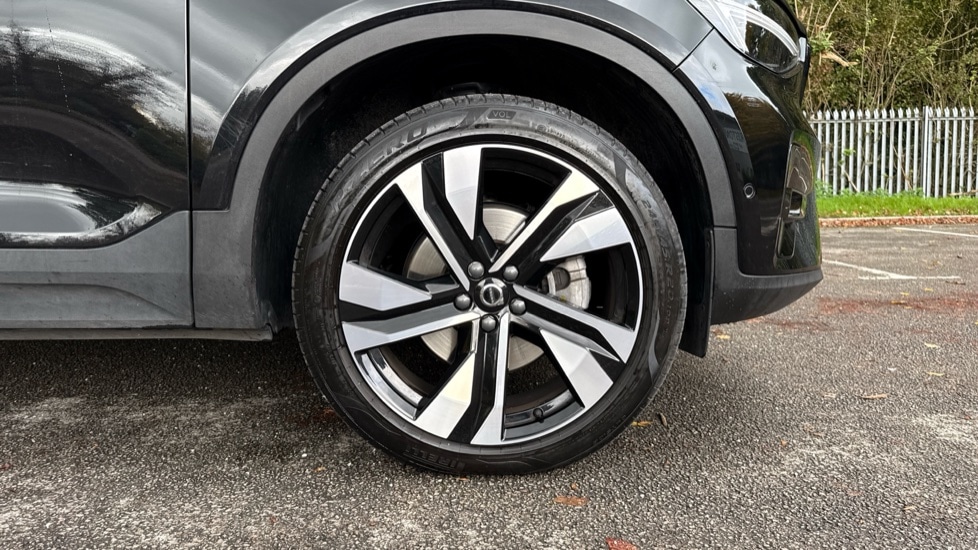 Used Volvo XC40 2024 for sale - 76350871: Photo 20