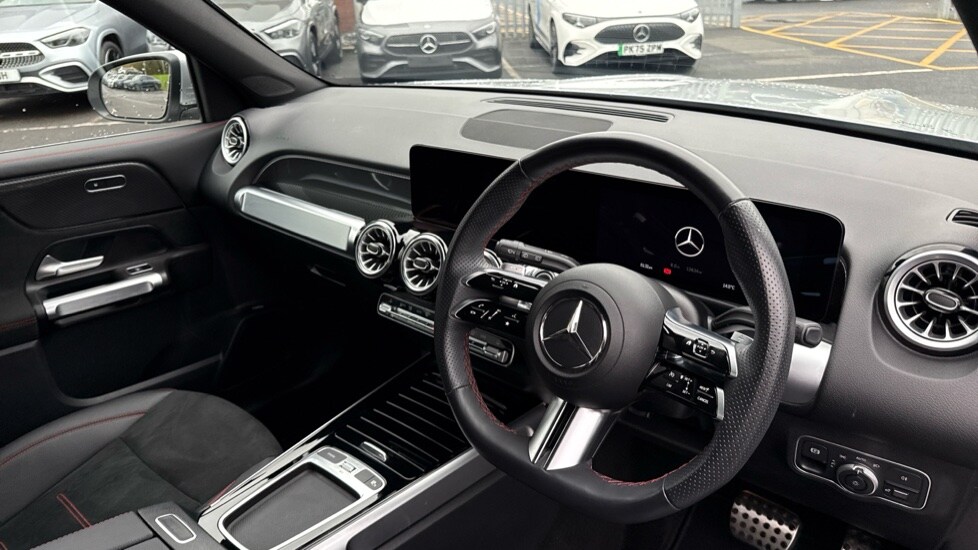 Used Mercedes-Benz GLB 2024 for sale - 76458867: Photo 3