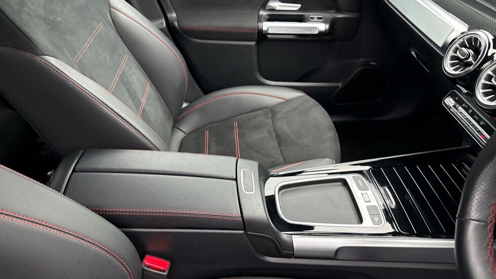 Used Mercedes-Benz GLB 2024 for sale - 76458867: Photo 34