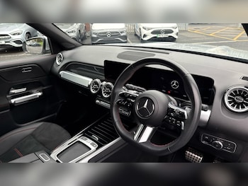 Used Mercedes-Benz GLB 2024 for sale - 76458867: Photo