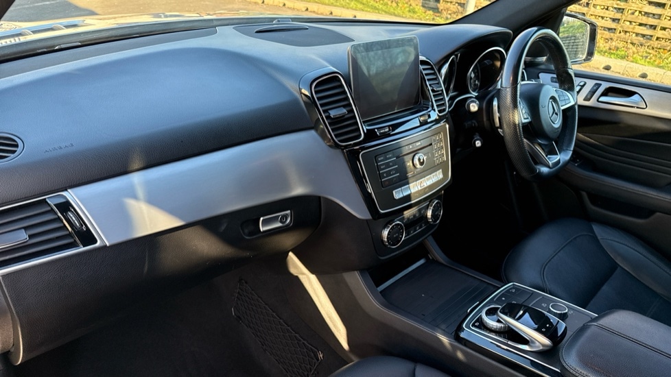 Used Mercedes-Benz GLE 2018 for sale - 76854710: Photo 11