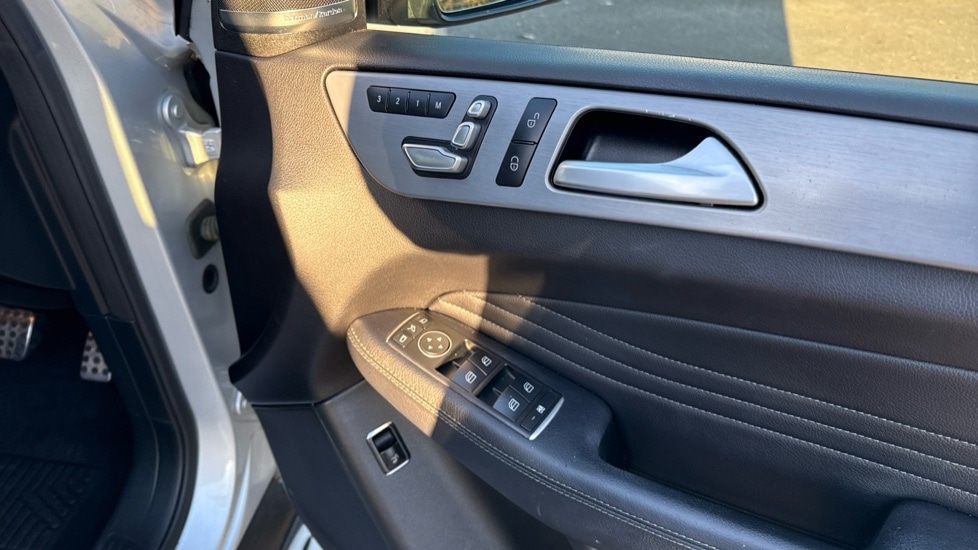 Used Mercedes-Benz GLE 2018 for sale - 76854710: Photo 37