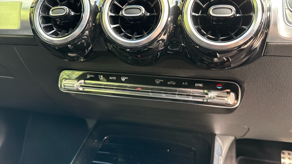 Used Mercedes-Benz GLB 2021 for sale - 76161429: Photo 36