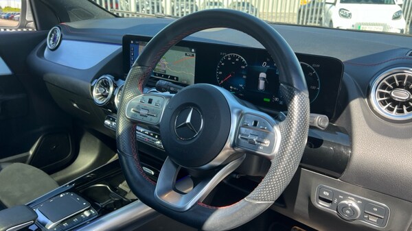 Used Mercedes-Benz EQA 2021 for sale - 76272874: Photo 3