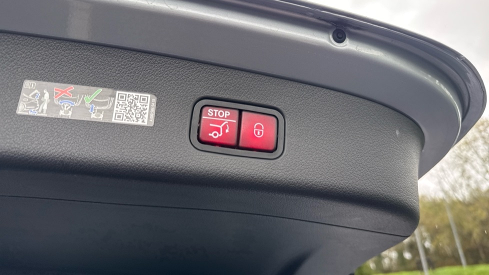 Used Mercedes-Benz GLC 2025 for sale - 76261500: Photo 18