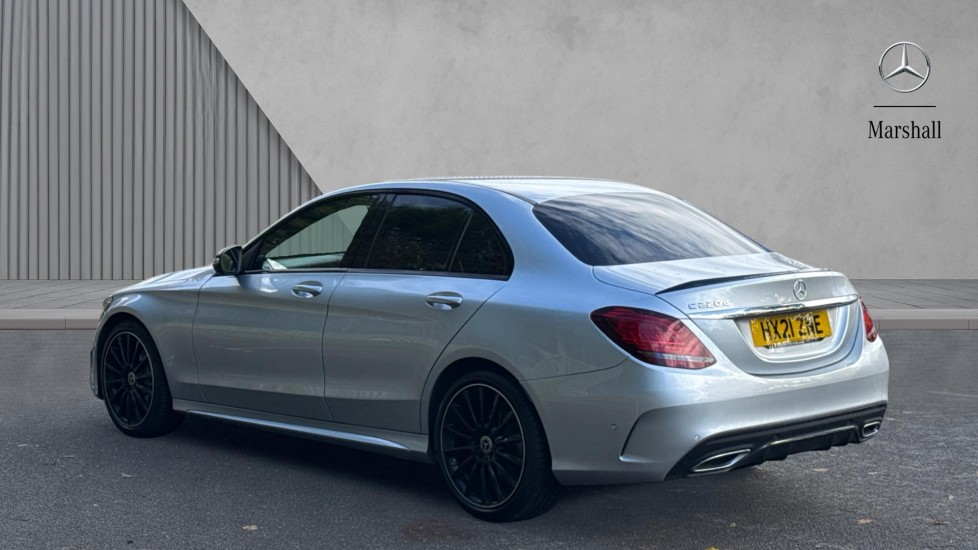 Used Mercedes-Benz GLA 2021 for sale - 76272950: Photo 2