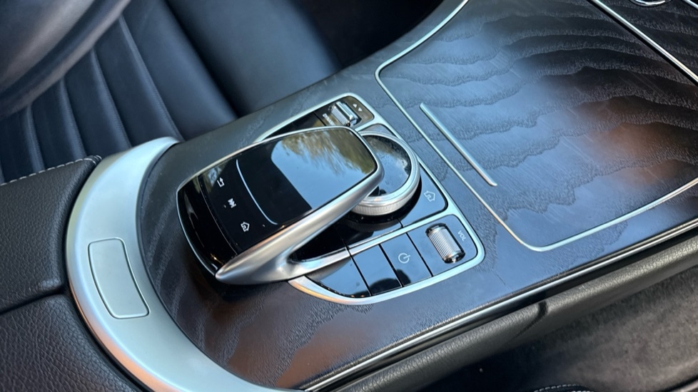 Used Mercedes-Benz GLA 2021 for sale - 76272950: Photo 35