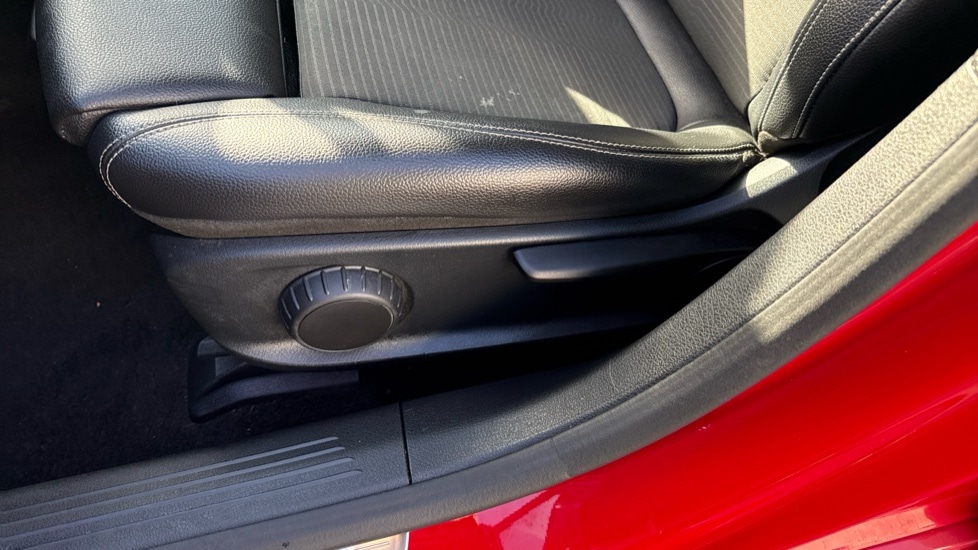Used Mercedes-Benz A-Class 2019 for sale - 76154921: Photo 38