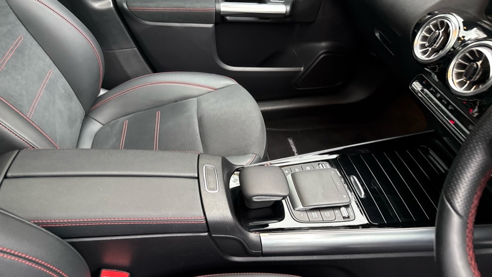 Used Mercedes-Benz GLA 2022 for sale - 76942931: Photo 34