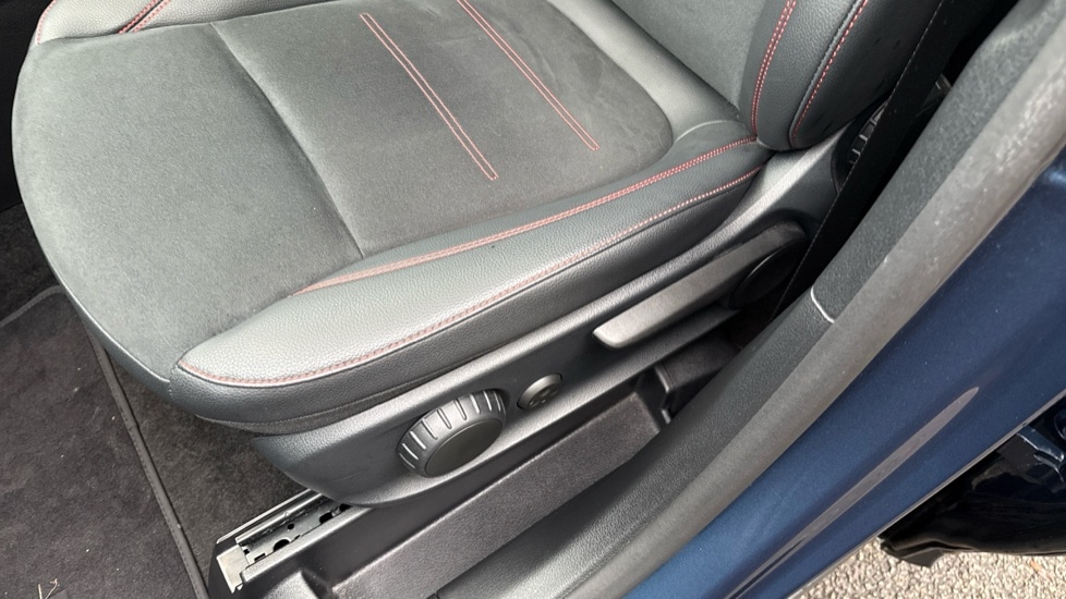 Used Mercedes-Benz GLA 2022 for sale - 76942931: Photo 39