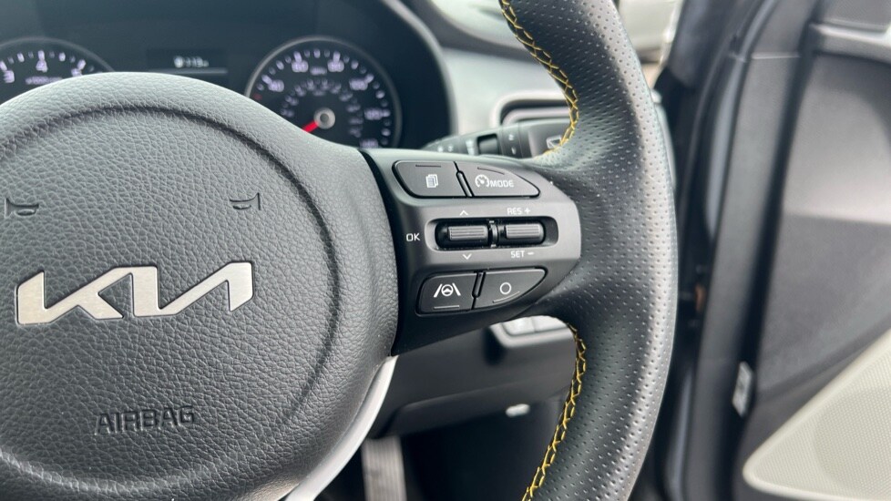 Used Kia Stonic 2023 for sale - 76366391: Photo 47
