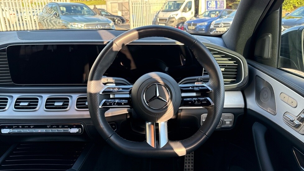 Used Mercedes-Benz GLE 2025 for sale - 77025481: Photo 12