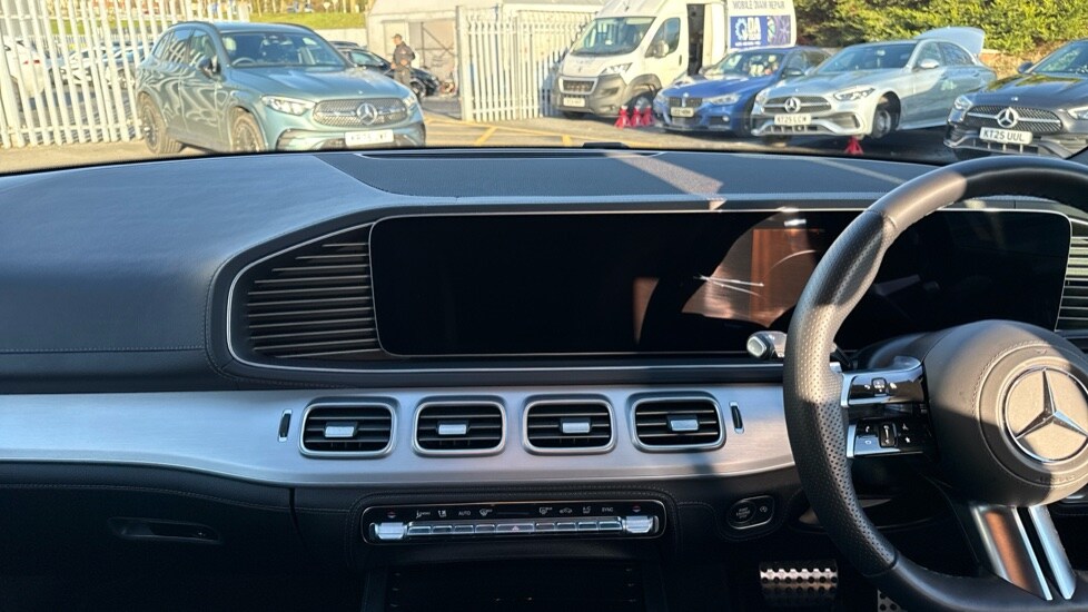 Used Mercedes-Benz GLE 2025 for sale - 77025481: Photo 13