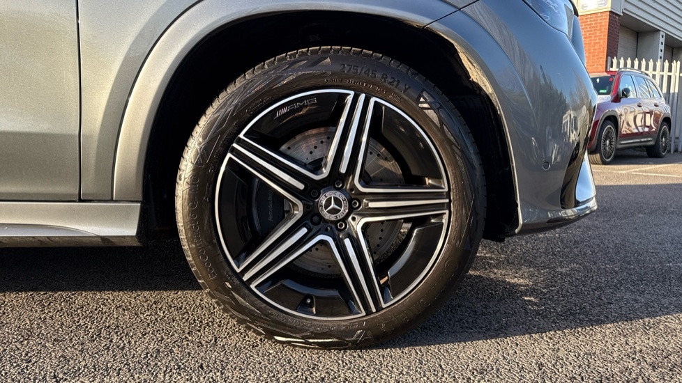 Used Mercedes-Benz GLE 2025 for sale - 77025481: Photo 5