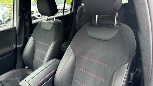 Used Mercedes-Benz GLB 2022 for sale - 76112473: Photo 14