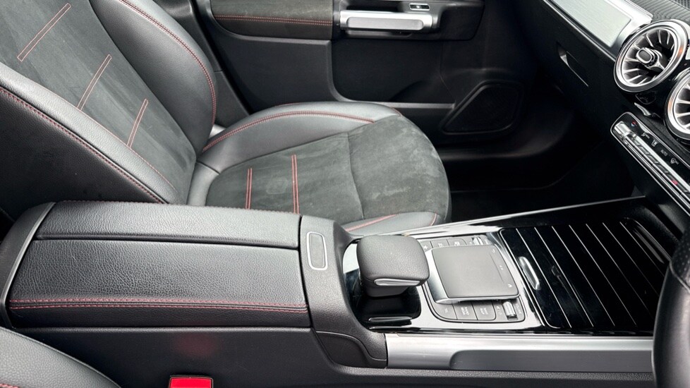 Used Mercedes-Benz GLB 2022 for sale - 76112473: Photo 34