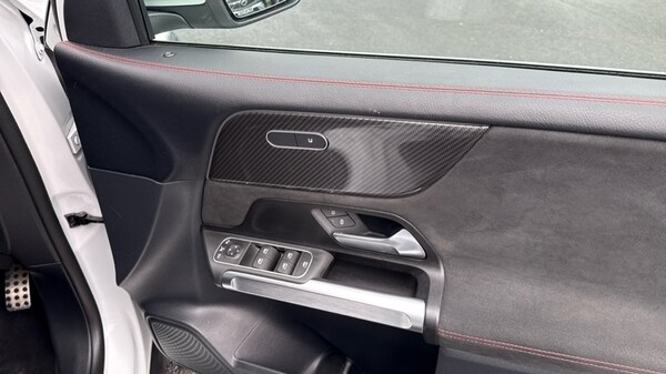 Used Mercedes-Benz GLB 2022 for sale - 76112473: Photo 37
