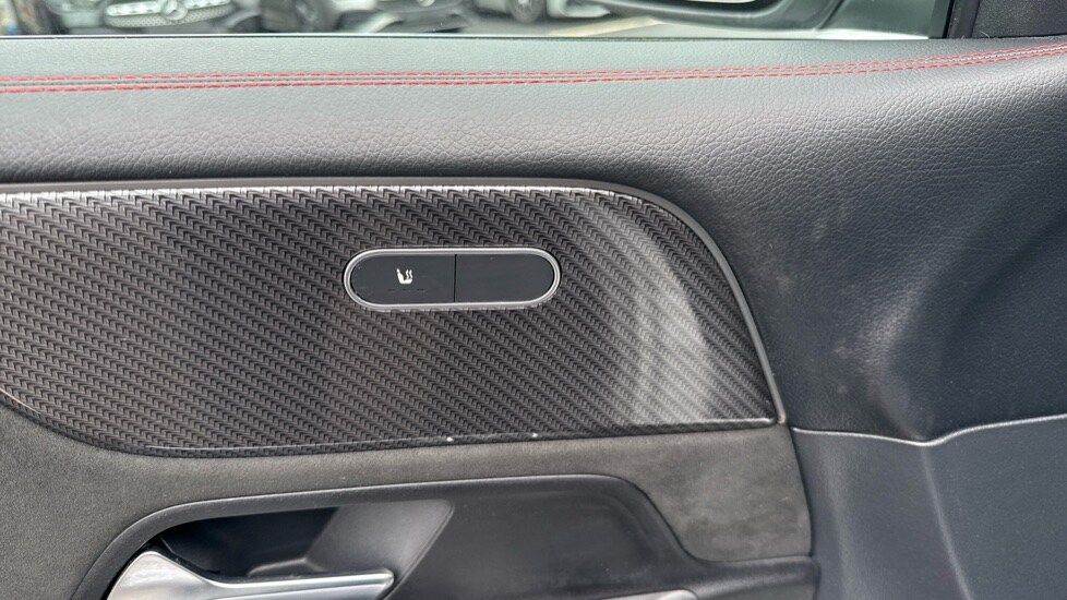 Used Mercedes-Benz GLB 2022 for sale - 76112473: Photo 42