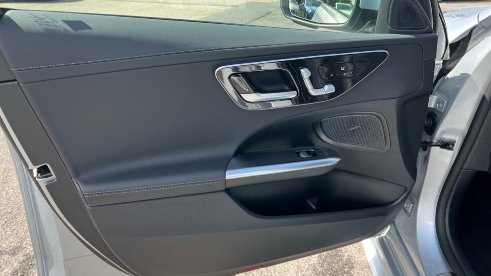 Used Mercedes-Benz C Class 2024 for sale - 76544452: Photo 30