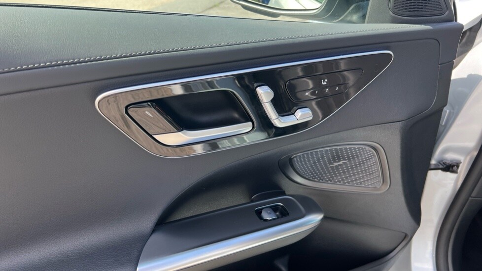 Used Mercedes-Benz C Class 2024 for sale - 76544452: Photo 31