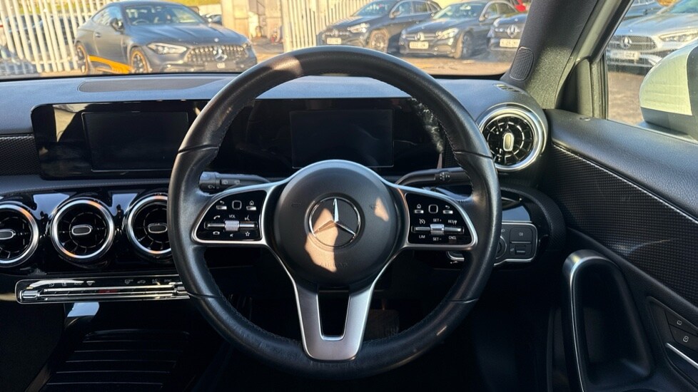 Used Mercedes-Benz A-Class 2018 for sale - 76999358: Photo 12