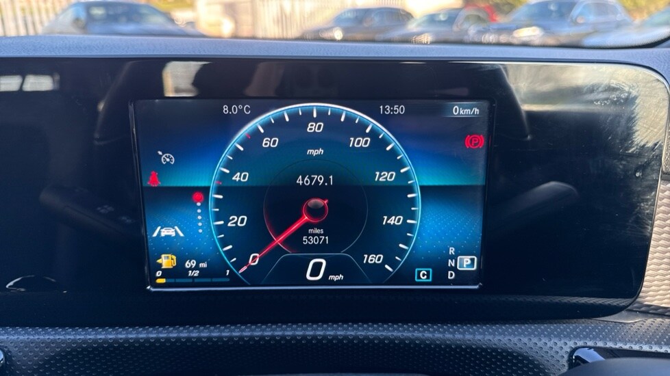 Used Mercedes-Benz A-Class 2018 for sale - 76999358: Photo 16