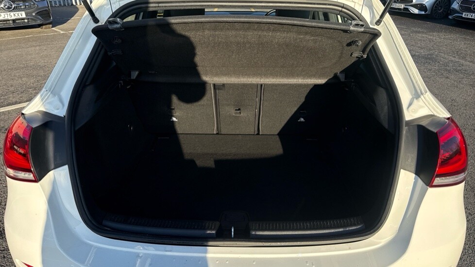 Used Mercedes-Benz A-Class 2018 for sale - 76999358: Photo 17