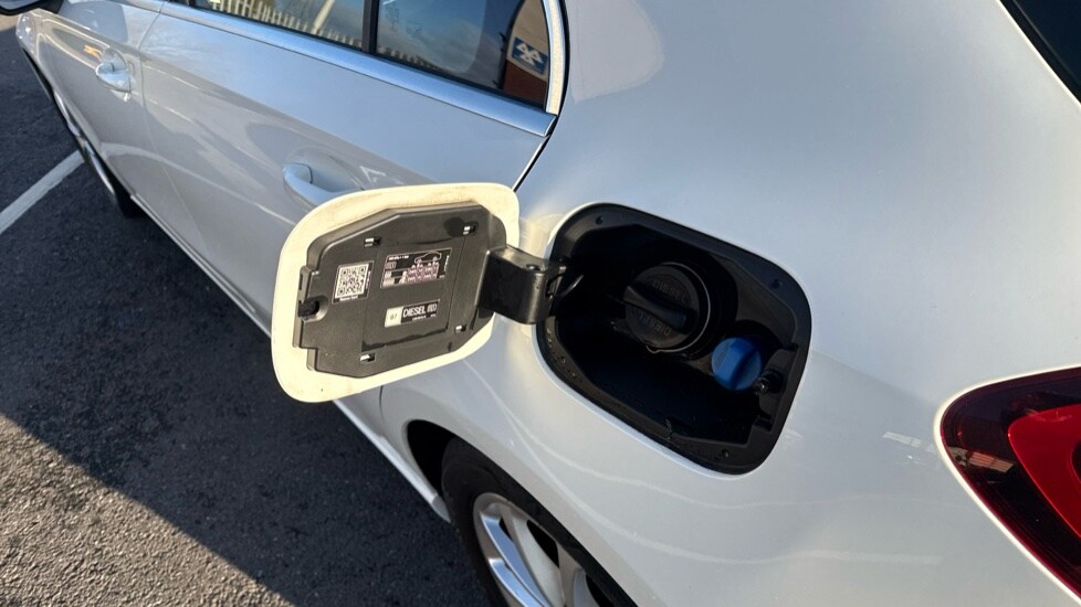 Used Mercedes-Benz A-Class 2018 for sale - 76999358: Photo 28