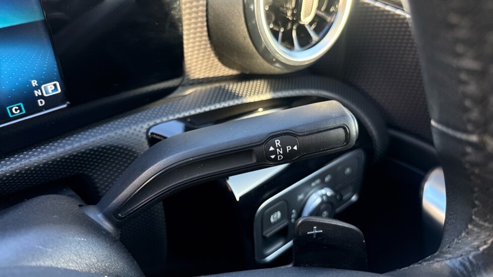 Used Mercedes-Benz A-Class 2018 for sale - 76999358: Photo 31