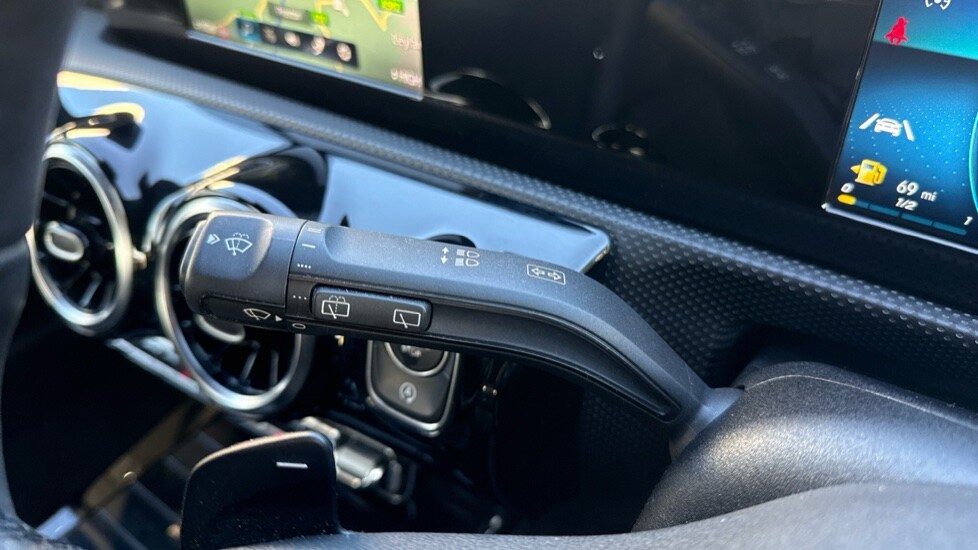 Used Mercedes-Benz A-Class 2018 for sale - 76999358: Photo 32