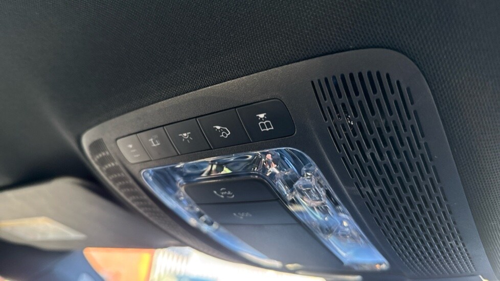 Used Mercedes-Benz A-Class 2018 for sale - 76999358: Photo 38