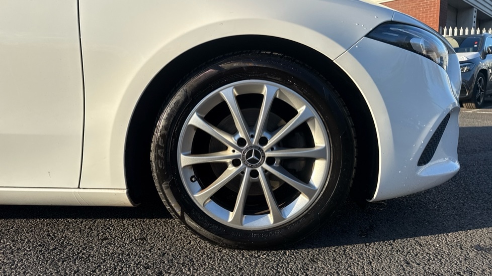 Used Mercedes-Benz A-Class 2018 for sale - 76999358: Photo 5