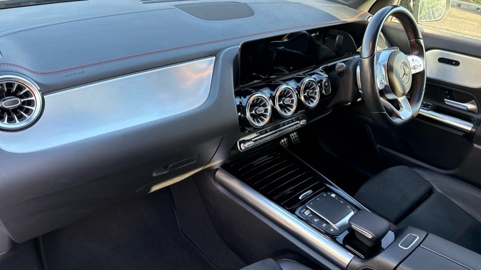 Used Mercedes-Benz EQA 2021 for sale - 77010243: Photo 11