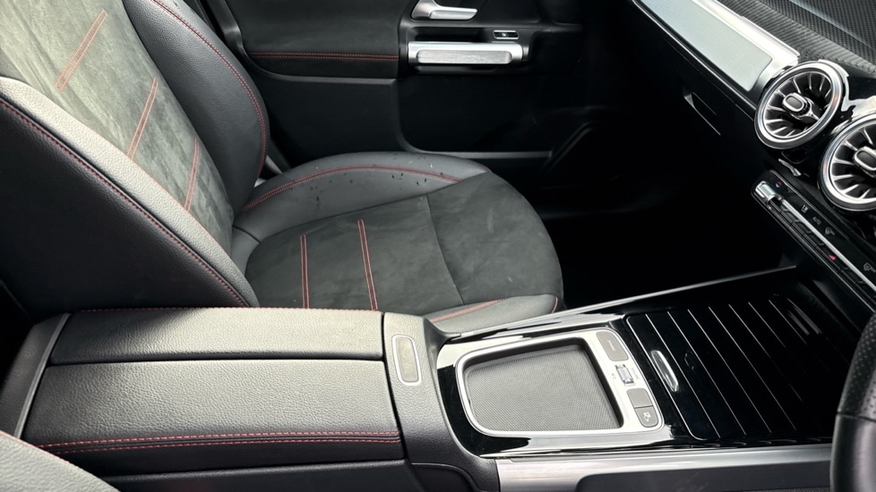 Used Mercedes-Benz GLB 2025 for sale - 76261710: Photo 34