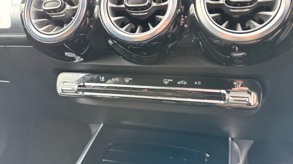 Used Mercedes-Benz GLB 2025 for sale - 76261710: Photo 36