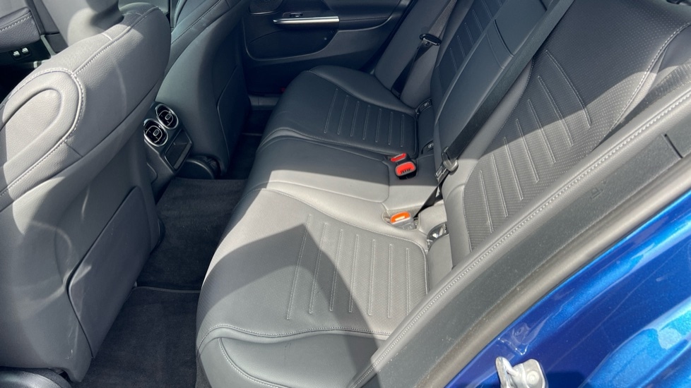 Used Mercedes-Benz C Class 2024 for sale - 76272963: Photo 24