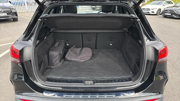 Used Mercedes-Benz EQA 2021 for sale - 75472703: Photo 17