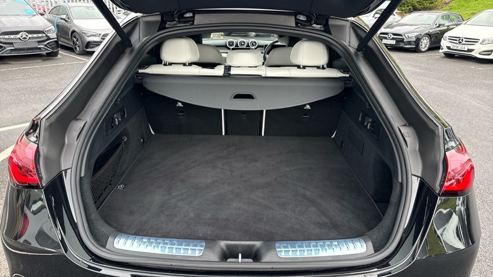 Used Mercedes-Benz GLC 2024 for sale - 76074235: Photo 17