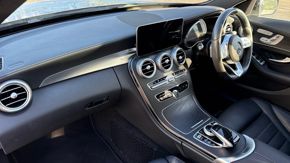 Used Mercedes-Benz C Class 2021 for sale - 76575038: Photo 11