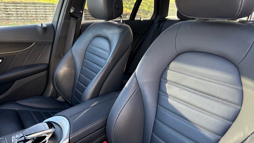 Used Mercedes-Benz C Class 2021 for sale - 76575038: Photo 14