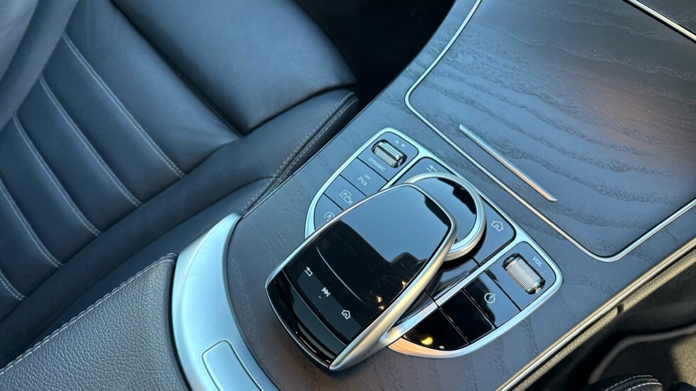 Used Mercedes-Benz C Class 2021 for sale - 76575038: Photo 35