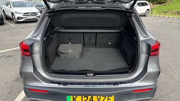 Used Mercedes-Benz EQA 2024 for sale - 76130671: Photo 17