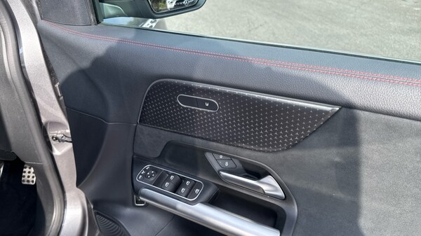 Used Mercedes-Benz EQA 2024 for sale - 76130671: Photo 37