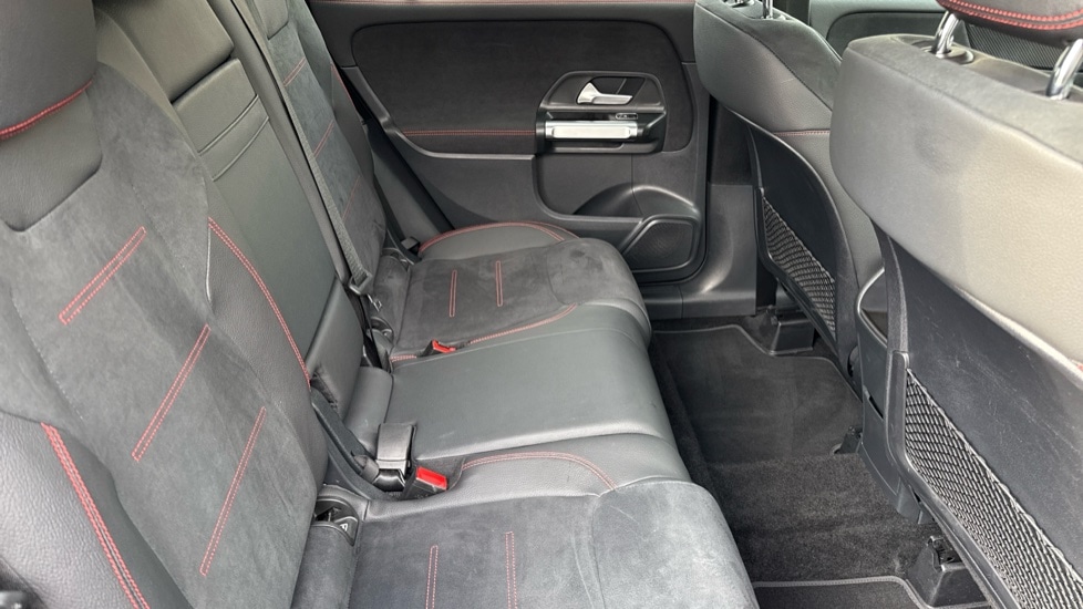 Used Mercedes-Benz GLB 2024 for sale - 76130655: Photo 24