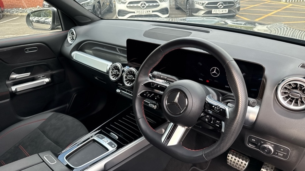 Used Mercedes-Benz GLB 2024 for sale - 76130655: Photo 3