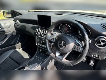 Used Mercedes-Benz A-Class 2018 for sale - 75584381: Photo